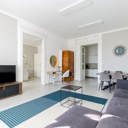 Designer On The Broadway W 2br, Ac And Panorama Balcony Apartament Budapesta