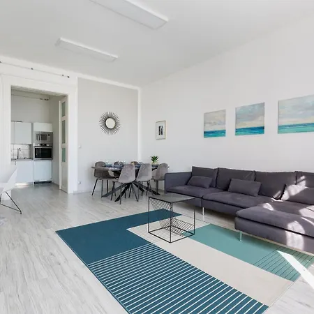 Designer On The Broadway W 2br, Ac And Panorama Balcony Apartament Budapesta