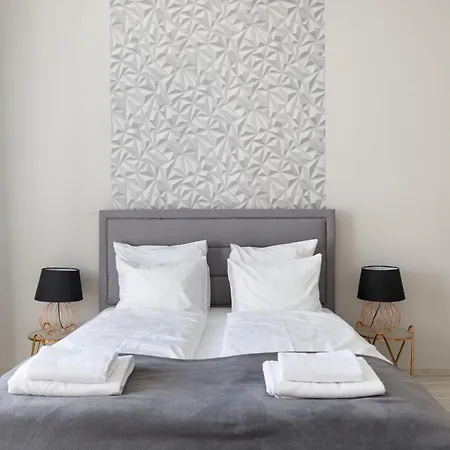 Designer On The Broadway W 2br, Ac And Panorama Balcony Budapeszt