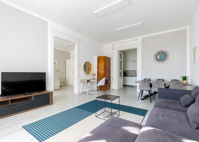 Designer On The Broadway W 2br, Ac And Panorama Balcony Apartament Budapesta