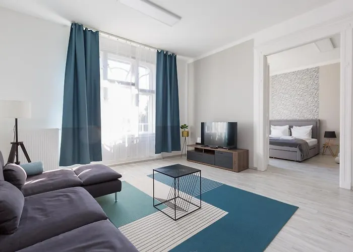 Designer On The Broadway W 2br, Ac And Panorama Balcony