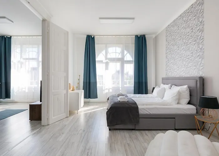 Designer On The Broadway W 2br, Ac And Panorama Balcony Apartament Budapesta